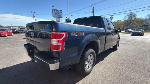 Blue 2019 Ford F-150 XLT