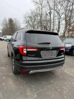 Crystal Black Pearl 2019 Honda Pilot EX