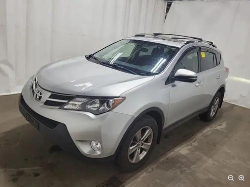 Classic Silver Metallic 2015 Toyota RAV4 XLE