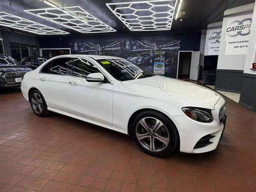 2018 Mercedes-Benz E-Class 4MATIC