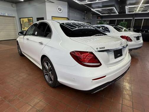 2018 Mercedes-Benz E-Class 4MATIC