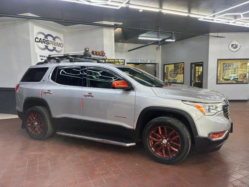 Quicksilver Metallic 2019 GMC Acadia SLT-1