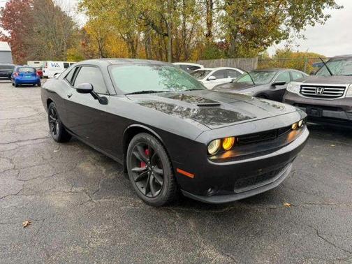 2017 Dodge Challenger SXT