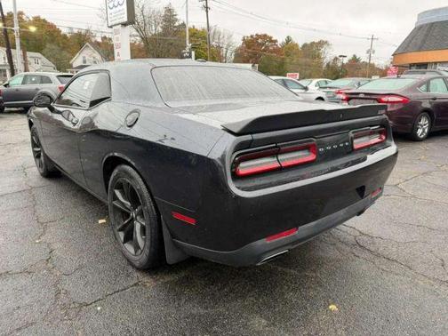 2017 Dodge Challenger SXT