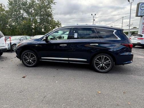 2017 INFINITI QX60 Base