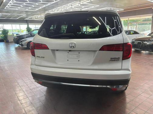 White Diamond Pearl 2016 Honda Pilot Touring