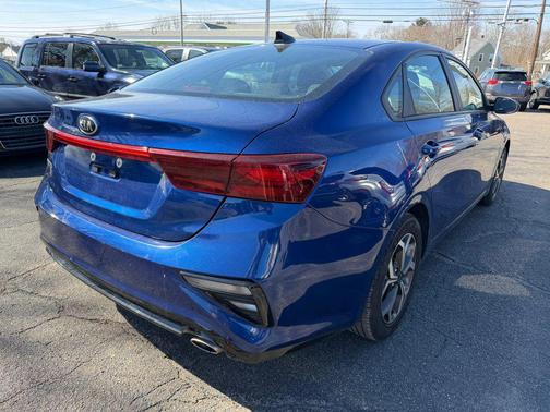 Deep Sea Blue 2021 Kia Forte LXS