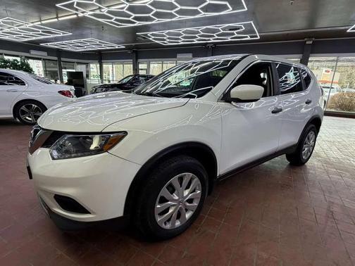Glacier White 2016 Nissan Rogue S