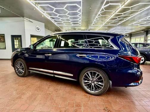 2017 INFINITI QX60 Base