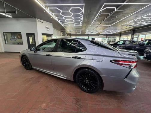 Celestial Silver Metallic 2020 Toyota Camry SE