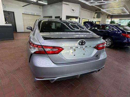 Celestial Silver Metallic 2020 Toyota Camry SE
