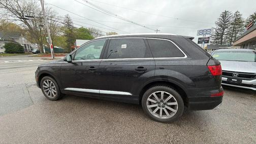 Black 2018 Audi Q7 3.0T Premium Plus