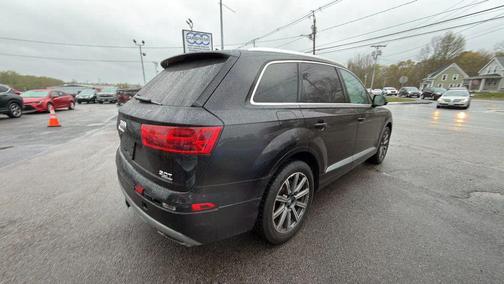 Black 2018 Audi Q7 3.0T Premium Plus