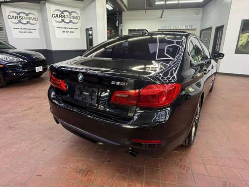 Black 2018 BMW 530 xDrive
