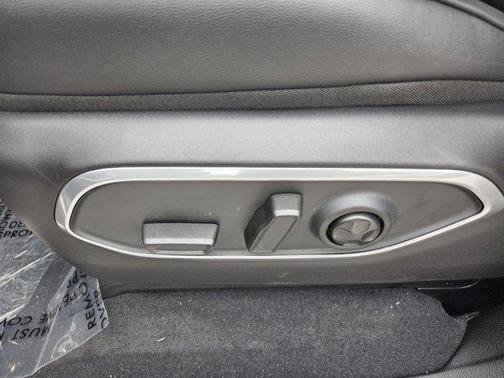 Bright White Clearcoat 2026 Jeep Grand Wagoneer L