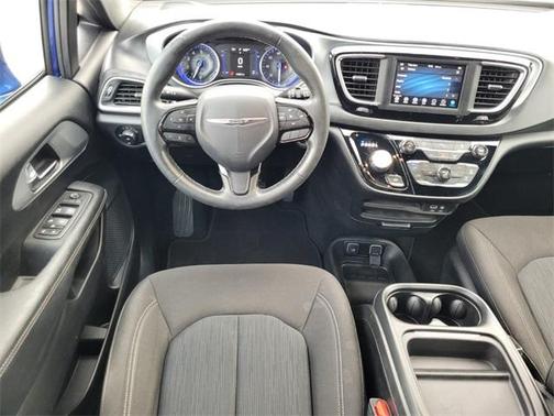 2020 Chrysler Pacifica Touring