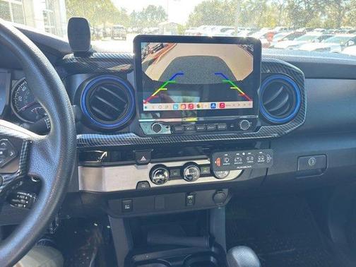 2018 Toyota Tacoma SR