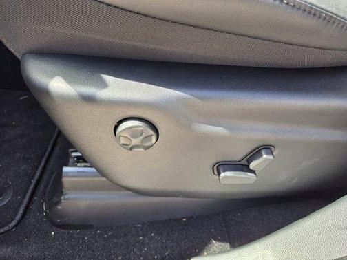 DB Black Crystal Clearcoat 2026 Dodge Durango GT