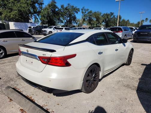 2017 Nissan Maxima 3.5 SR