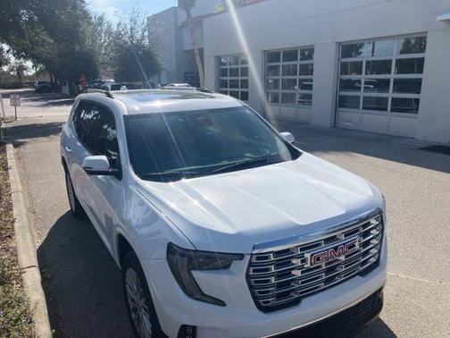 2024 GMC Acadia Denali