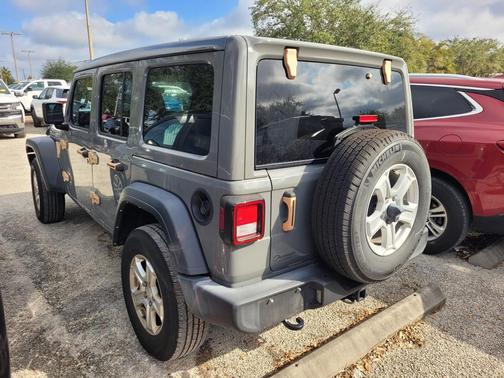 2022 Jeep Wrangler Unlimited Sport