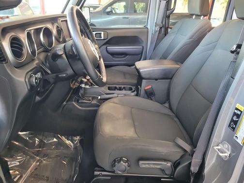 2022 Jeep Wrangler Unlimited Sport