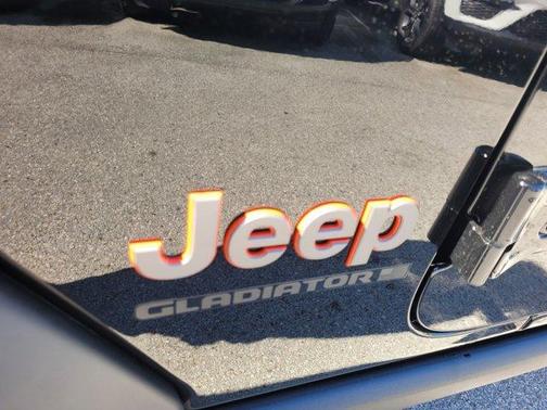 2026 Jeep Gladiator Mojave