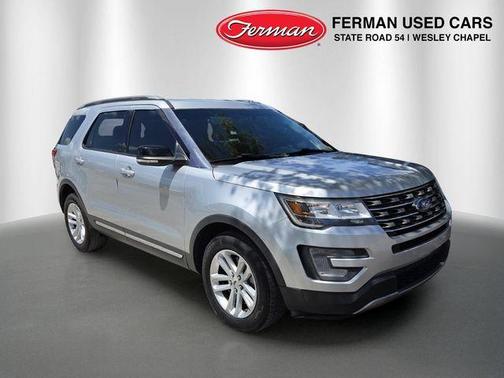 Ingot Silver 2017 Ford Explorer XLT