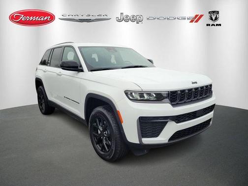 2026 Jeep Grand Cherokee Laredo