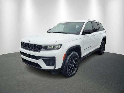 2026 Jeep Grand Cherokee Laredo
