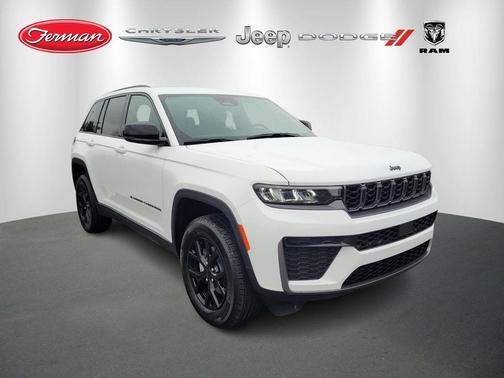 2026 Jeep Grand Cherokee Laredo