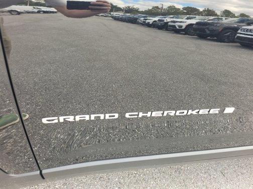 2025 Jeep Grand Cherokee Laredo X