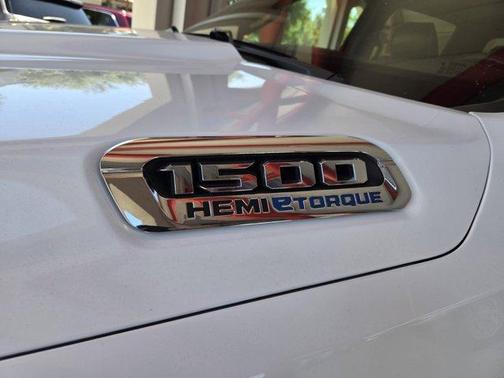 Bright White Clearcoat 2024 RAM 1500 Laramie