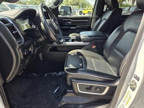 Bright White Clearcoat 2024 RAM 1500 Laramie