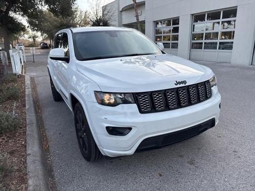 2018 Jeep Grand Cherokee Altitude