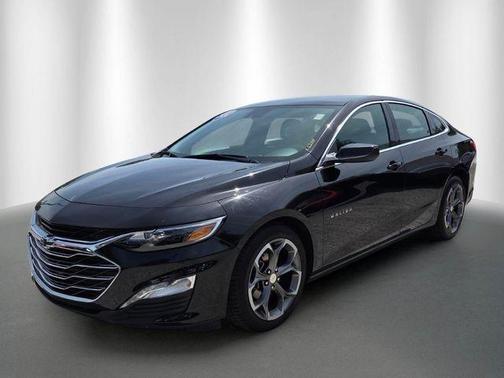 Mosaic Black Metallic 2024 Chevrolet Malibu LT