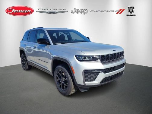 2026 Jeep Grand Cherokee Laredo