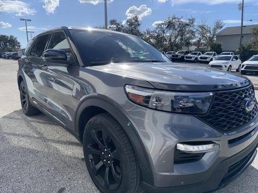 2021 Ford Explorer ST