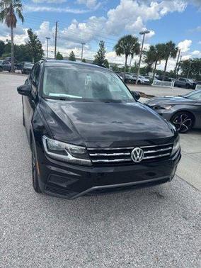 Deep Black Pearl Effect 2021 Volkswagen Tiguan 2.0T S