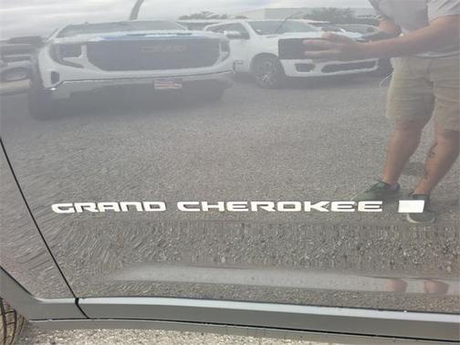 2025 Jeep Grand Cherokee Laredo X