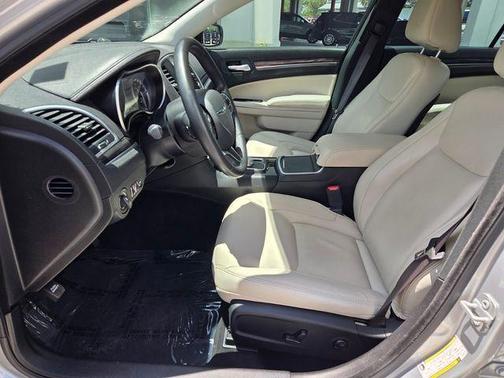 Silver Mist Clearcoat 2021 Chrysler 300 Touring