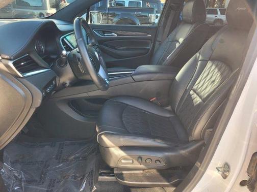 2022 Buick Enclave Avenir