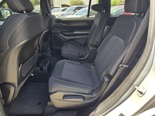 Silver Zynith 2025 Jeep Grand Cherokee L Laredo