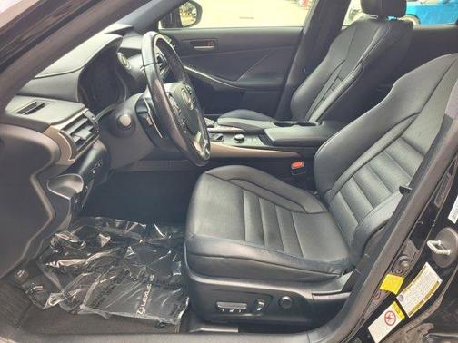 2018 Lexus IS 300 Base