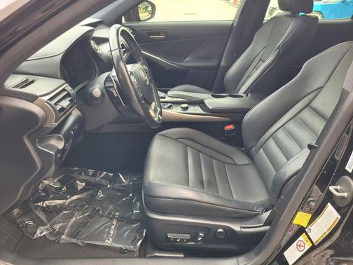2018 Lexus IS 300 Base