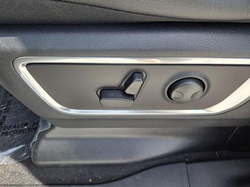 Granite Crystal Clearcoat Metallic 2026 RAM 1500 Laramie