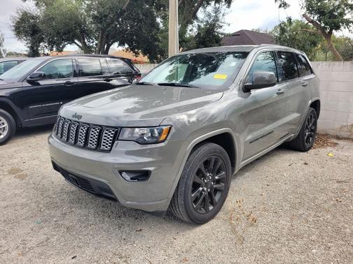 2020 Jeep Grand Cherokee Altitude
