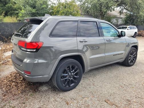 2020 Jeep Grand Cherokee Altitude