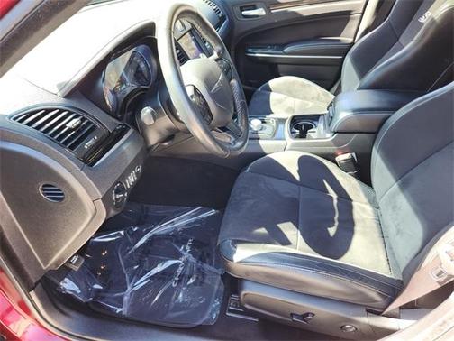 2019 Chrysler 300 S