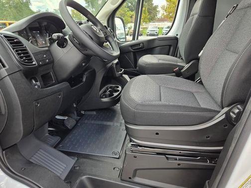 Bright White Clearcoat 2026 RAM ProMaster 2500 Base